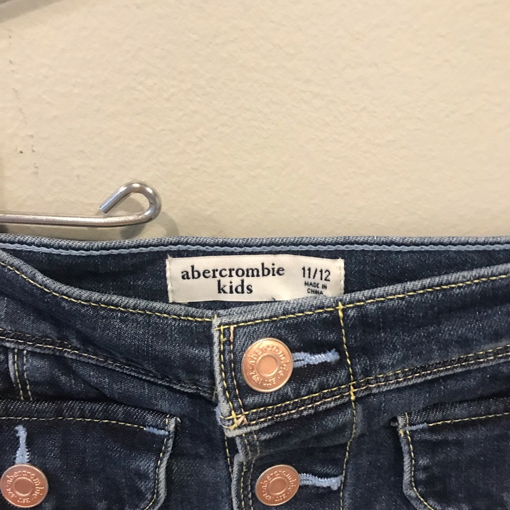 Cute button down, Abercrombie girl’s jean skirt